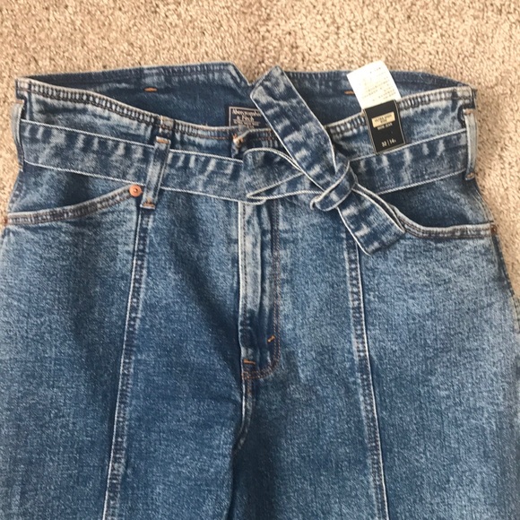 NWT- Abercrombie & Fitch- Mom Jean - 30/10 & 32/14 - Picture 3 of 9